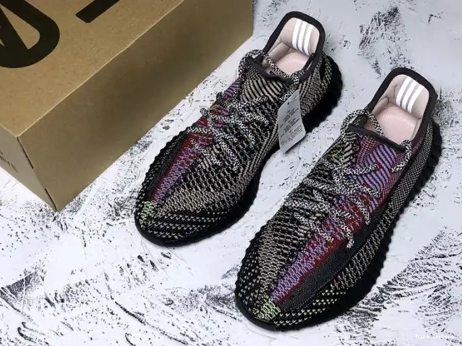 hype Yeezy 350 V2 Adidas Boost FW5190 